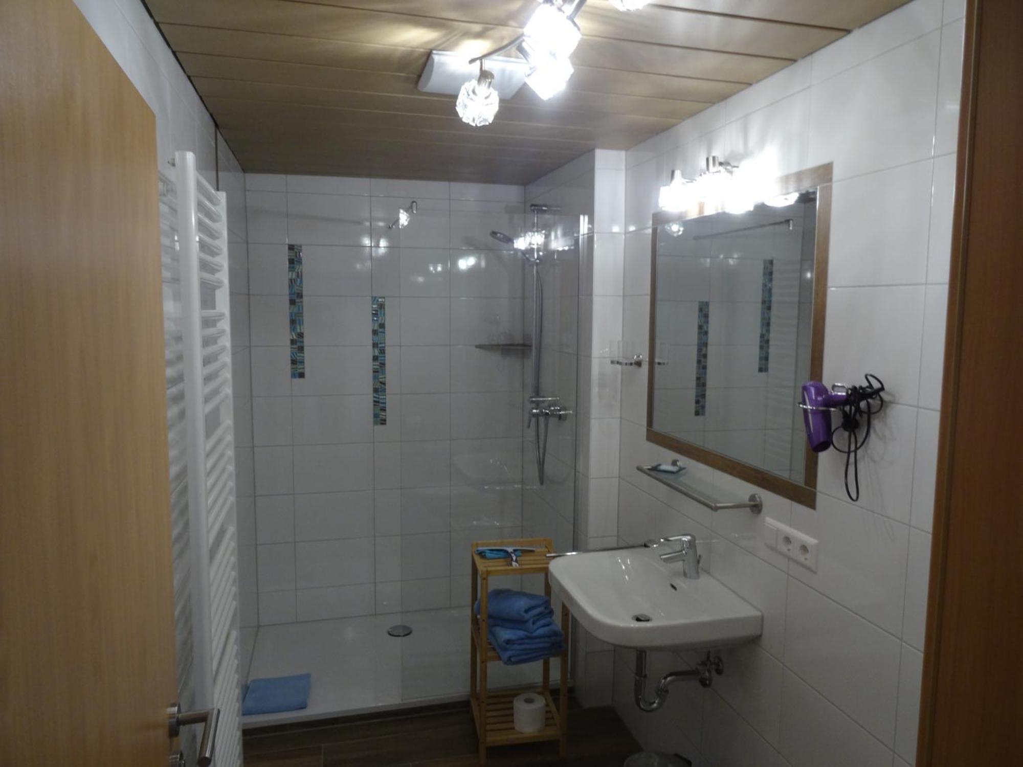 Gaestehaus Erika - Chiemgau Karte Инцел Екстериор снимка