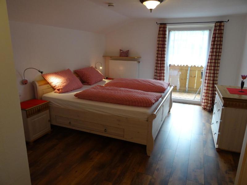 Gaestehaus Erika - Chiemgau Karte Инцел Екстериор снимка